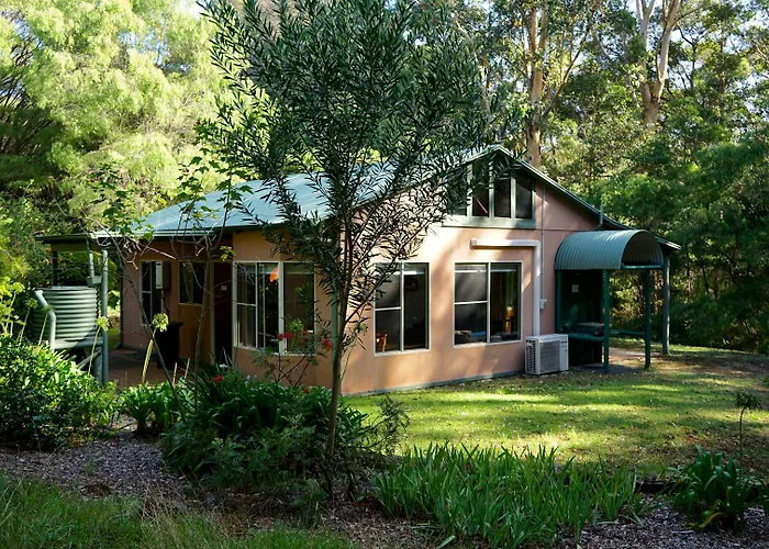 Harmony Forest Cottages & Lake Side Lodge