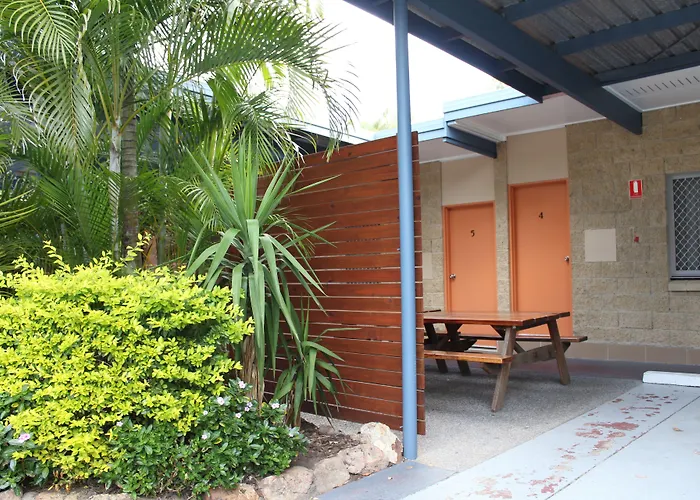 Mango Tree Motel