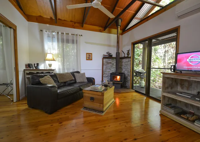 Crater Lakes Rainforest Cottages