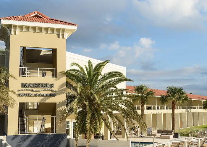 Marker 8 Hotel And Marina