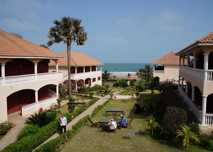 Lemon Creek Hotel Resort