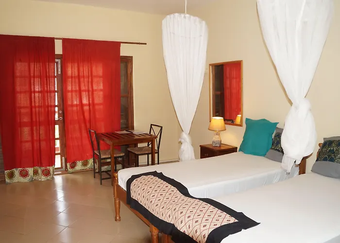 Lemon Creek Hotel Resort Bijilo