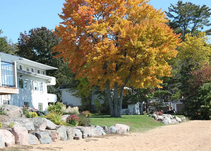 Sands On Golden Lake