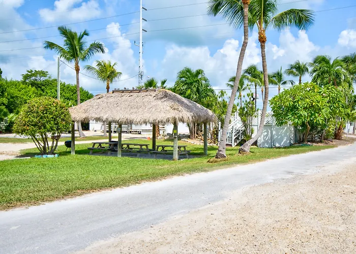 Bonefish Bay Motel