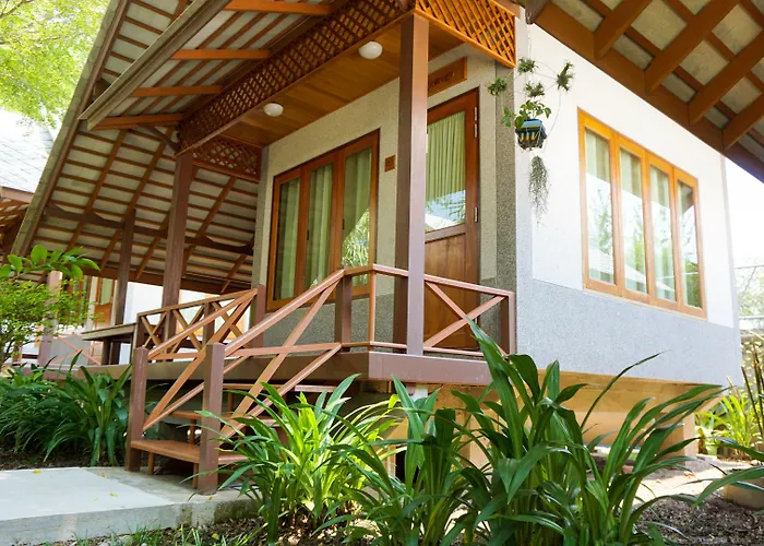 Baan Siriporn Resort - โรงแรมบ้านศิริพร รีสอร์ท