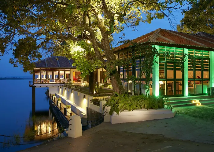 Ekho Lake House - From Colonial Bungalow To Royal Retreat Polonnaruwa