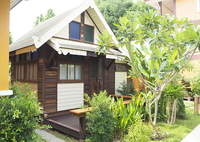 Lanta Fevrier Resort