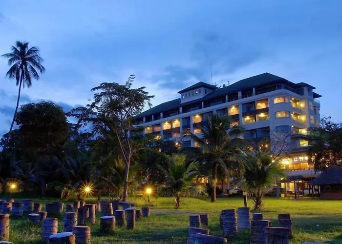 Khanom Golden Beach Hotel