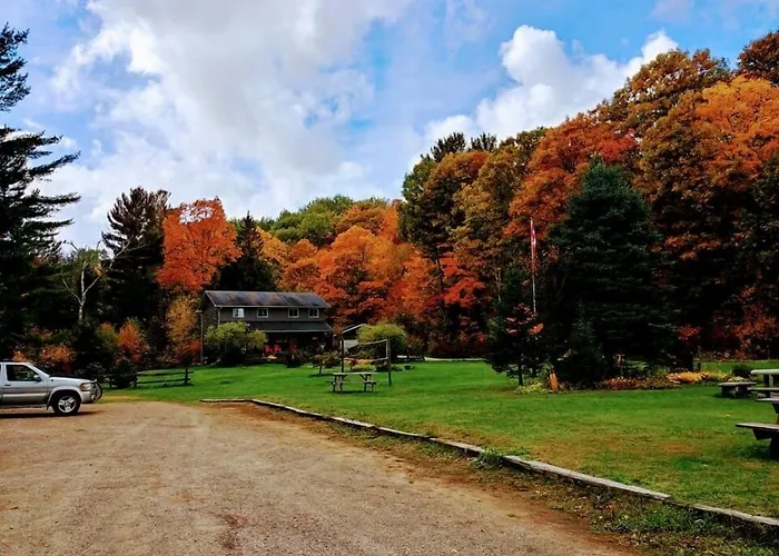 Dwight Riverside Inn