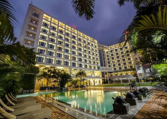 Express Inn The Business Luxury Hotel
