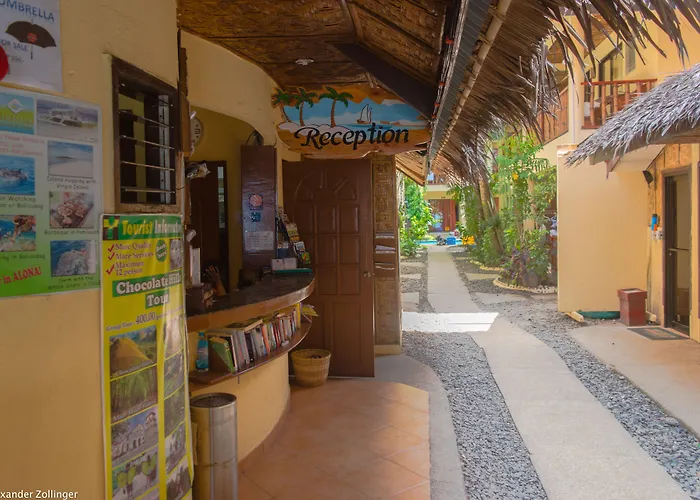 Alona Vida Beach