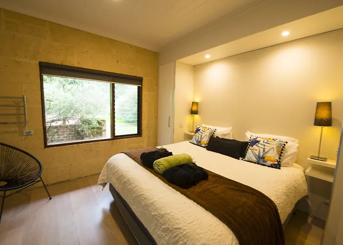 Losari Retreat Bramley