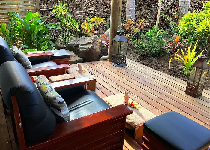 Paradise Cove Resort Naukacuvu Island