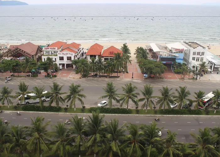 Monarque Hotel Danang