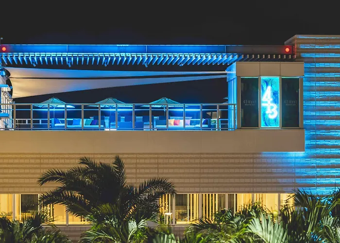 Doubletree By Hilton Okinawa Chatan Resort