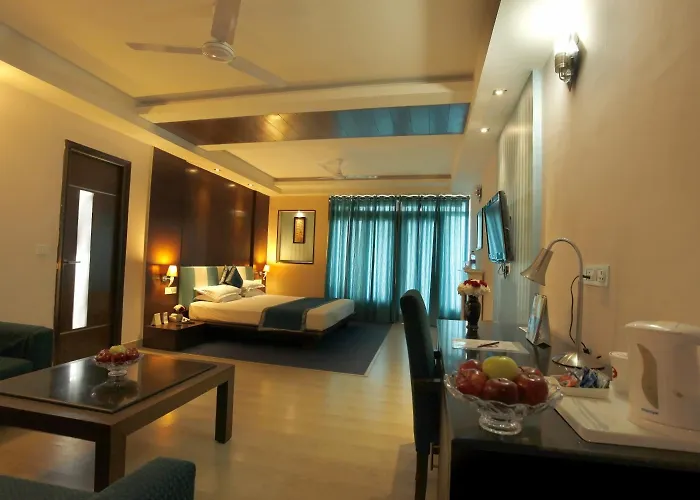 Flag House Resort