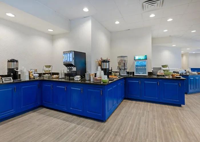 The Lux Hotel & Conference Center, An Ascend Collection Hotel