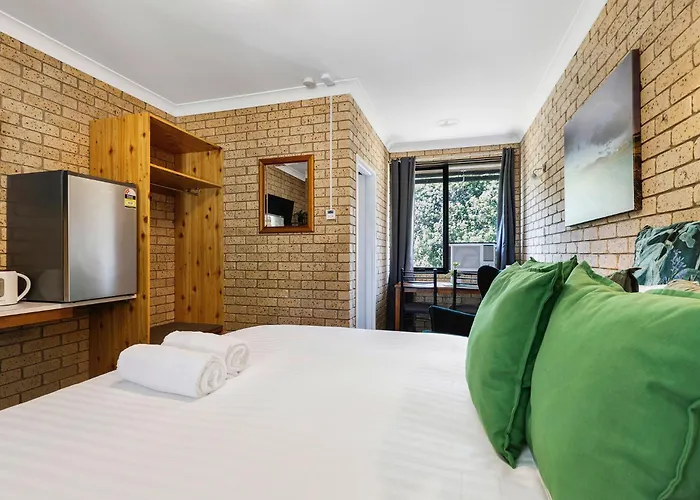Allamar Motel