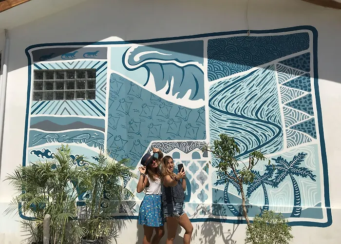 Seaesta Komodo Hotel & Hostel