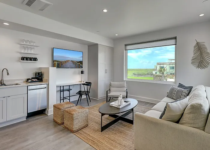 Lively Beach Corpus Christi