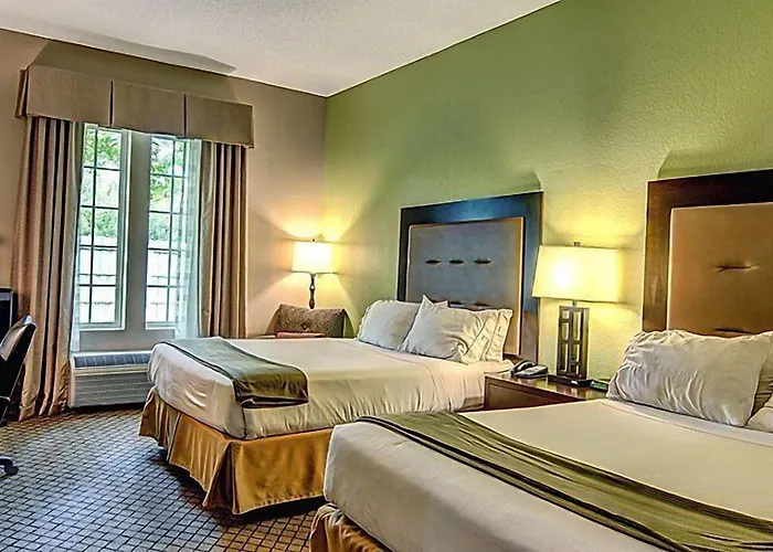 The Inn At River Landing