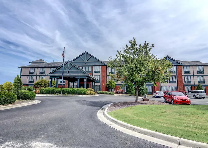 The Inn At River Landing