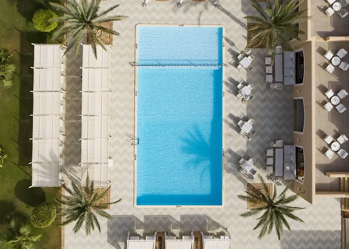 Jaz Neo Almazino, Almaza Bay