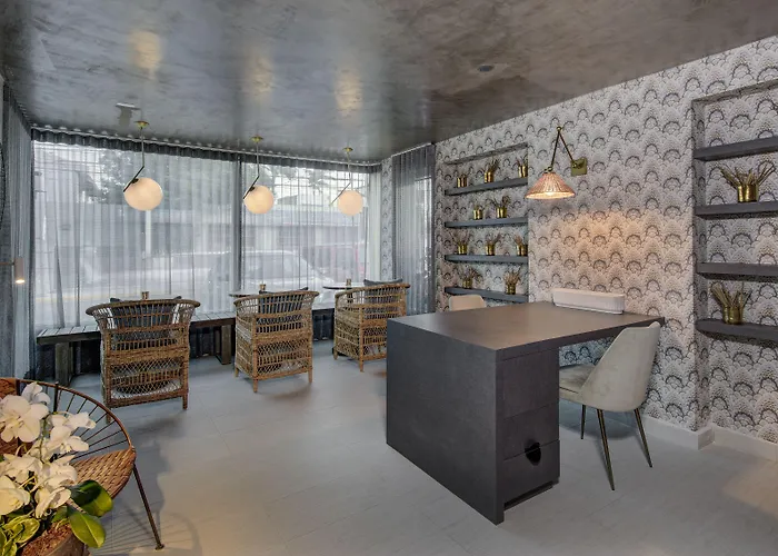 Tropica Beach Hotel (Adults Only)