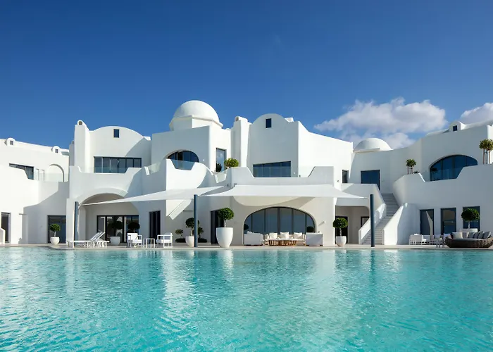 Anantara Santorini Abu Dhabi Retreat-Adults Only
