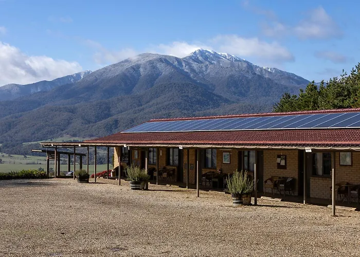 Allamar Motel