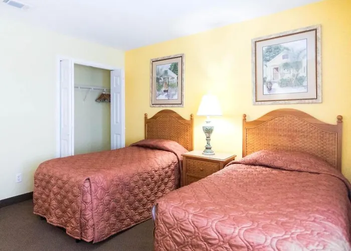 Soundside Holiday Beach Resort Pensacola Beach