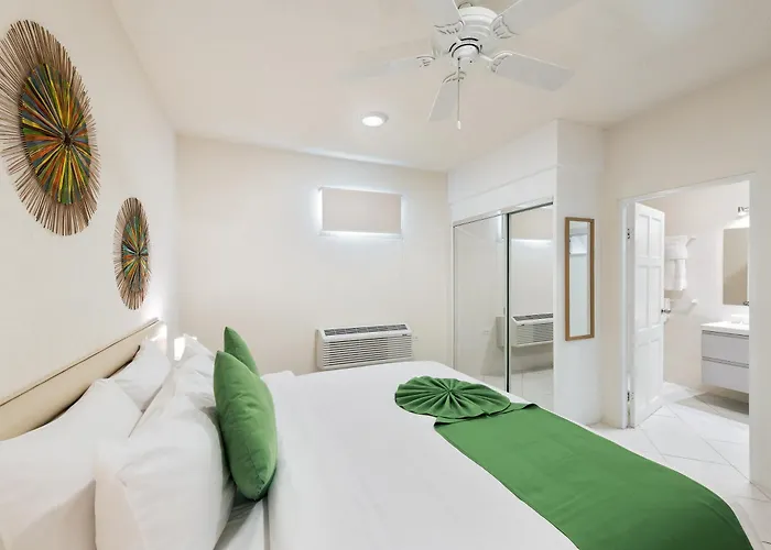 Coconut Court Beach Hotel