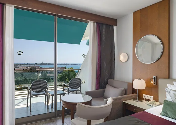 Side Star Elegance Hotel