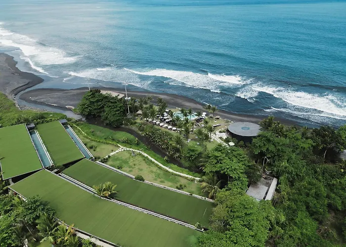 Komune And Beach Club Bali