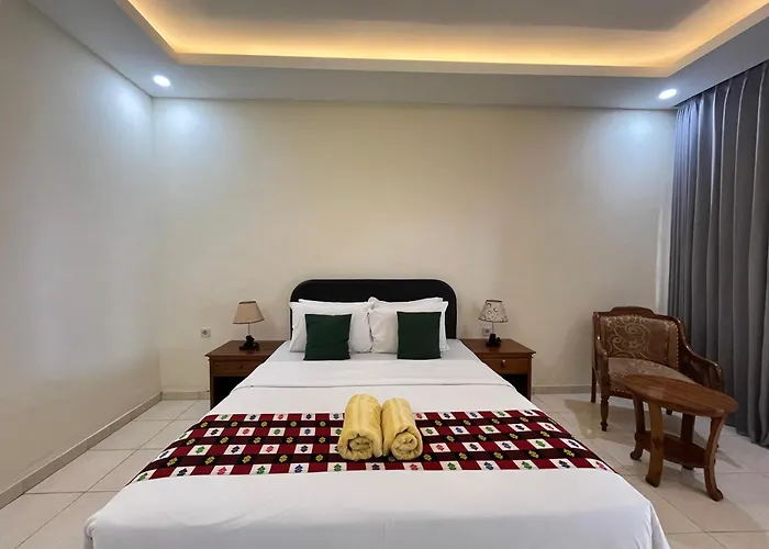Lovina Beach Hotel