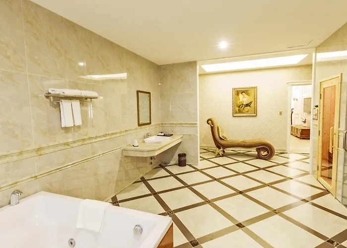 Muong Thanh Luxury Can Tho Hotel