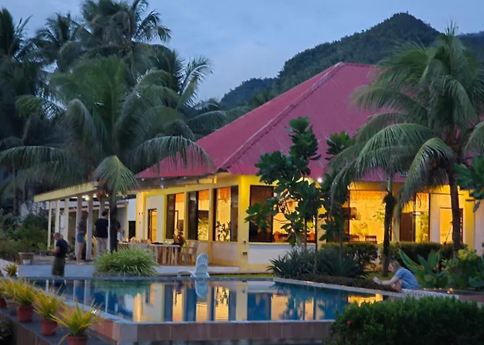 Pintuyan Dive Resort