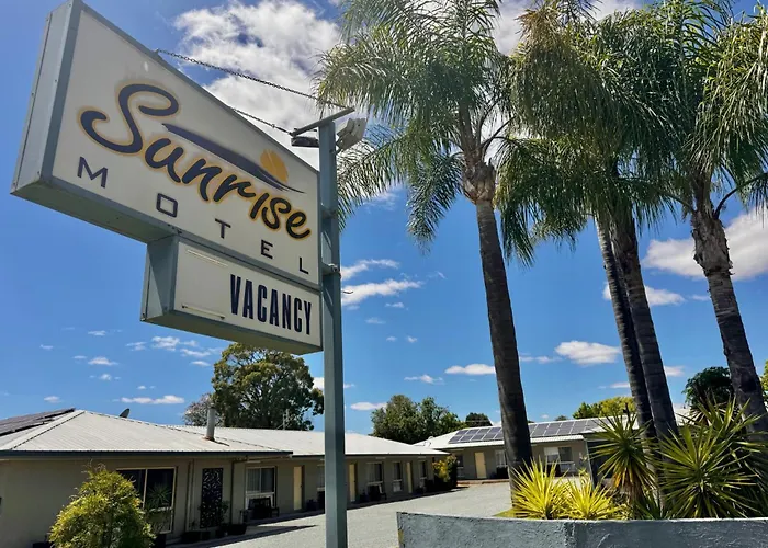 Sunrise Motel