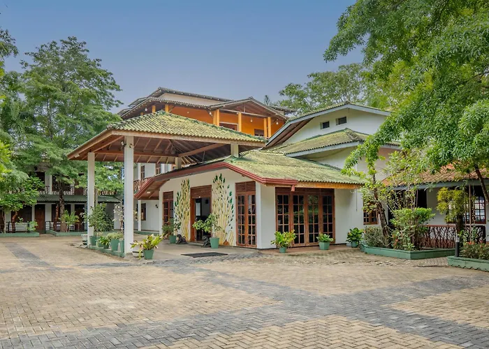 Flamingo Lake Resort Tissamaharama