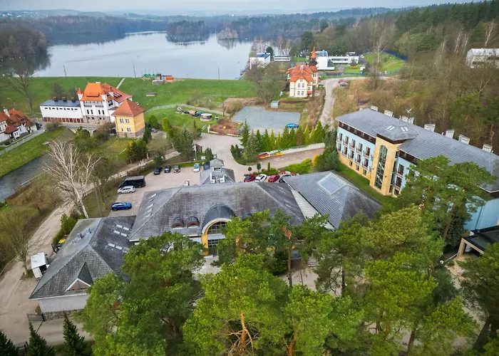 4 Pory Roku Resort Sauna & Spa Bakowo
