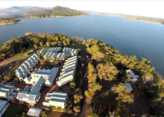 Tinaroo Lake Resort