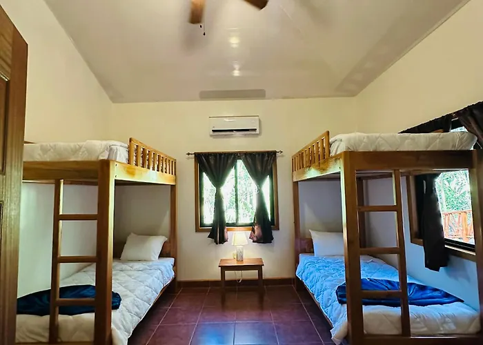 Mariposa Jungle Lodge