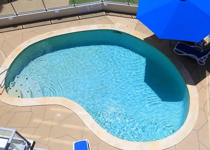Merrima Court Holidays