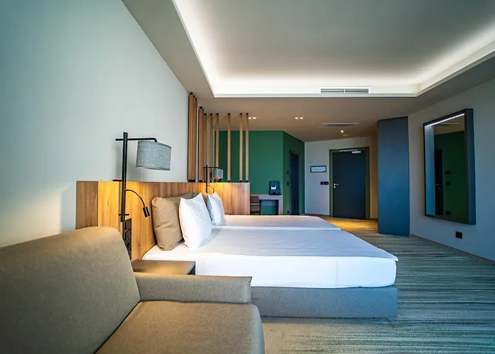 Hvd Reina Del Mar - Premium Spa Service & Free Parking