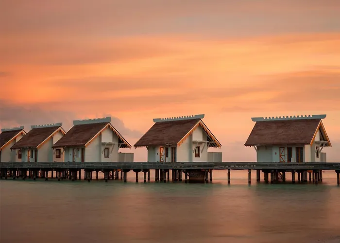 Saii Lagoon Maldives, Curio Collection By Hilton Emboodhoo Lagoon