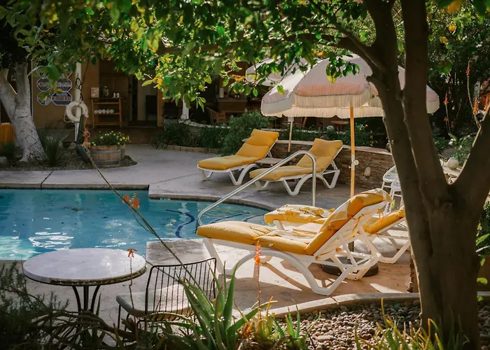 The Good House- Hot Spring Hideaway