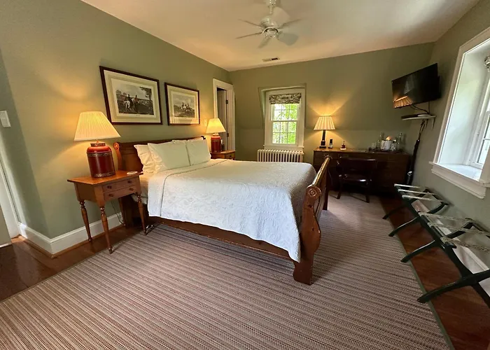 Goodstone Inn & Restaurant