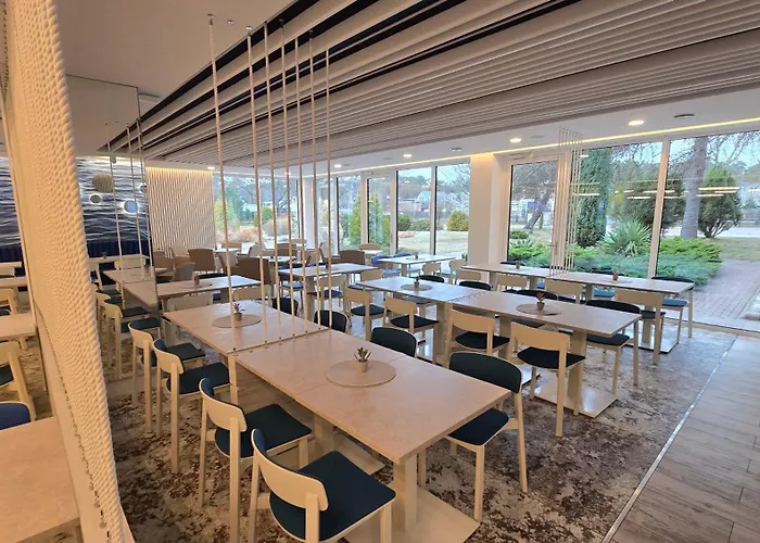 Hotel Osrodek Wypoczynkowo-Rehabilitacyjny "Bryza" Dźwirzyno