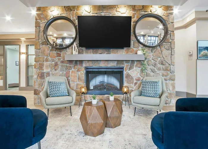Sandman Hotel & Suites Kelowna