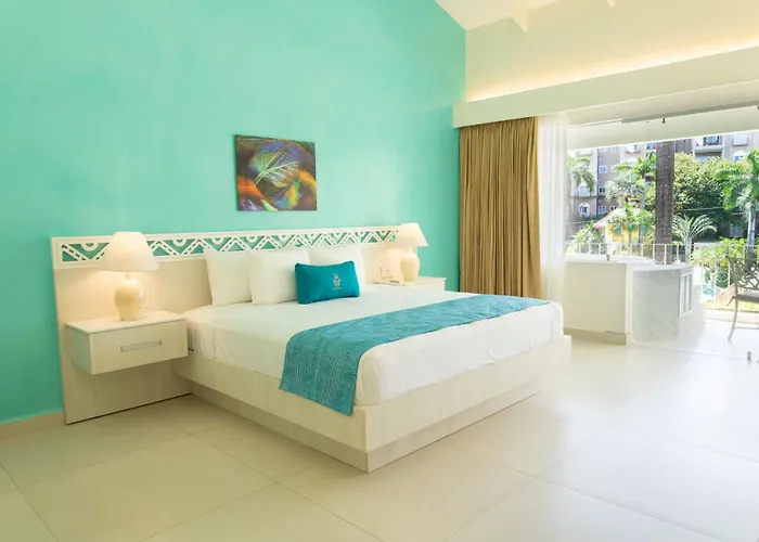 Hotel Tamarindo Diria Beach Resort
